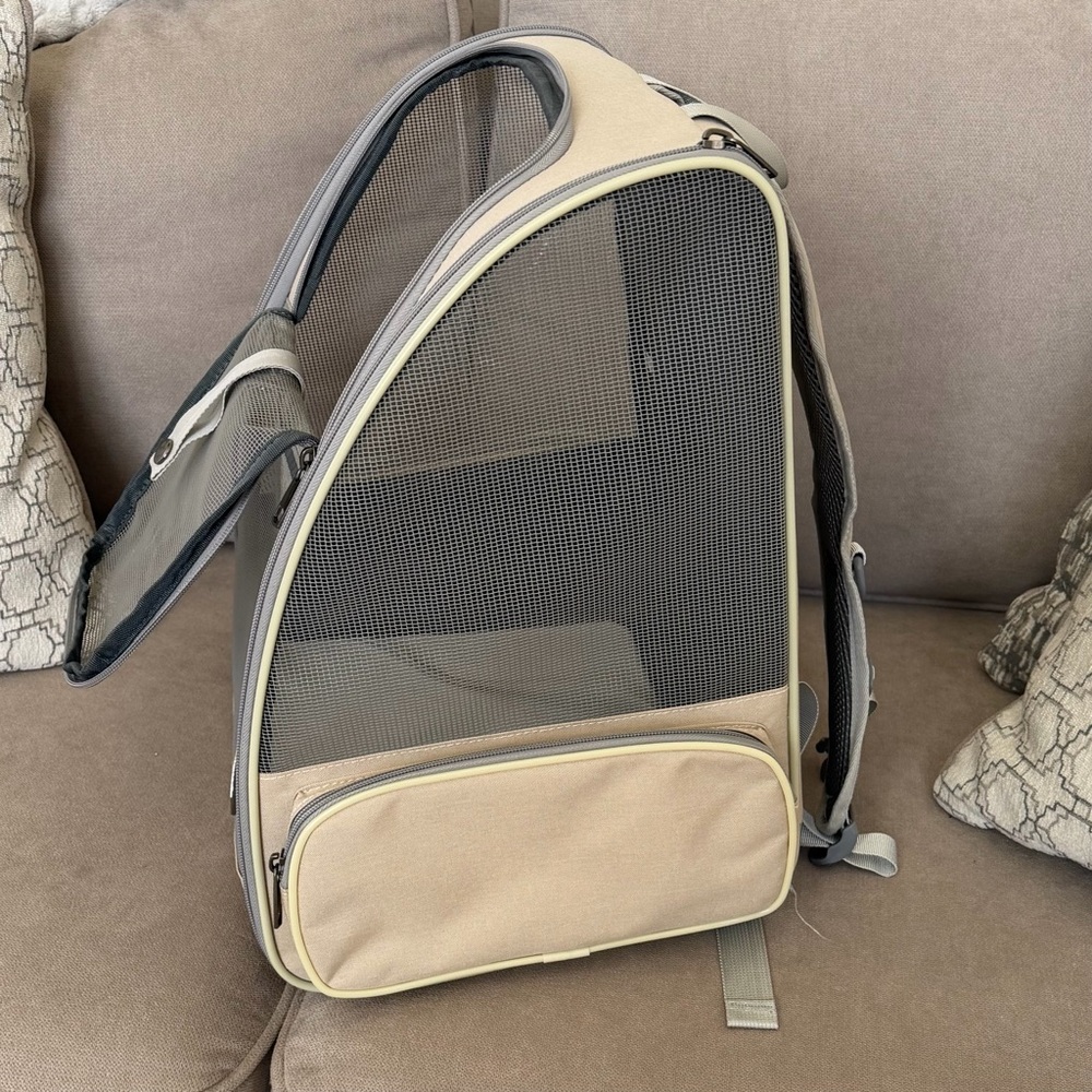 Pet Backpack Carrier Ventilated, Safety Straps, Buckle Support Collapsible - Picture 8 of 10